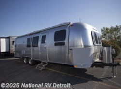 New 2018 Airstream Airstream Flying Cloud 30FB BUNK available in Belleville, Michigan