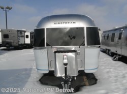 New 2018 Airstream Airstream Globetrotter 27FB available in Belleville, Michigan