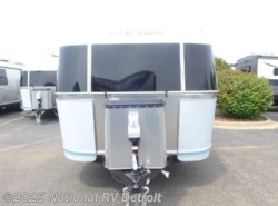New 2019 Airstream Airstream Flying Cloud 23FB available in Belleville, Michigan