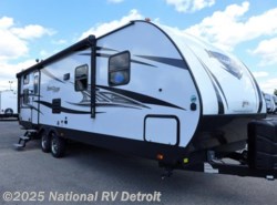 New 2020 CrossRoads Zinger 331BH available in Belleville, Michigan