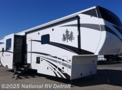 New 2020 CrossRoads Redwood 4001LK available in Belleville, Michigan
