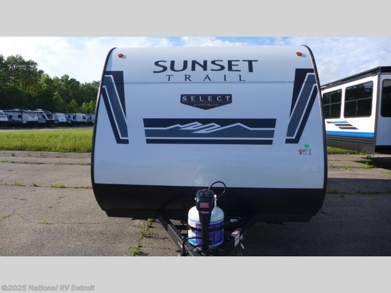 New 2026 CrossRoads Sunset Trail 17BHS available in Belleville, Michigan