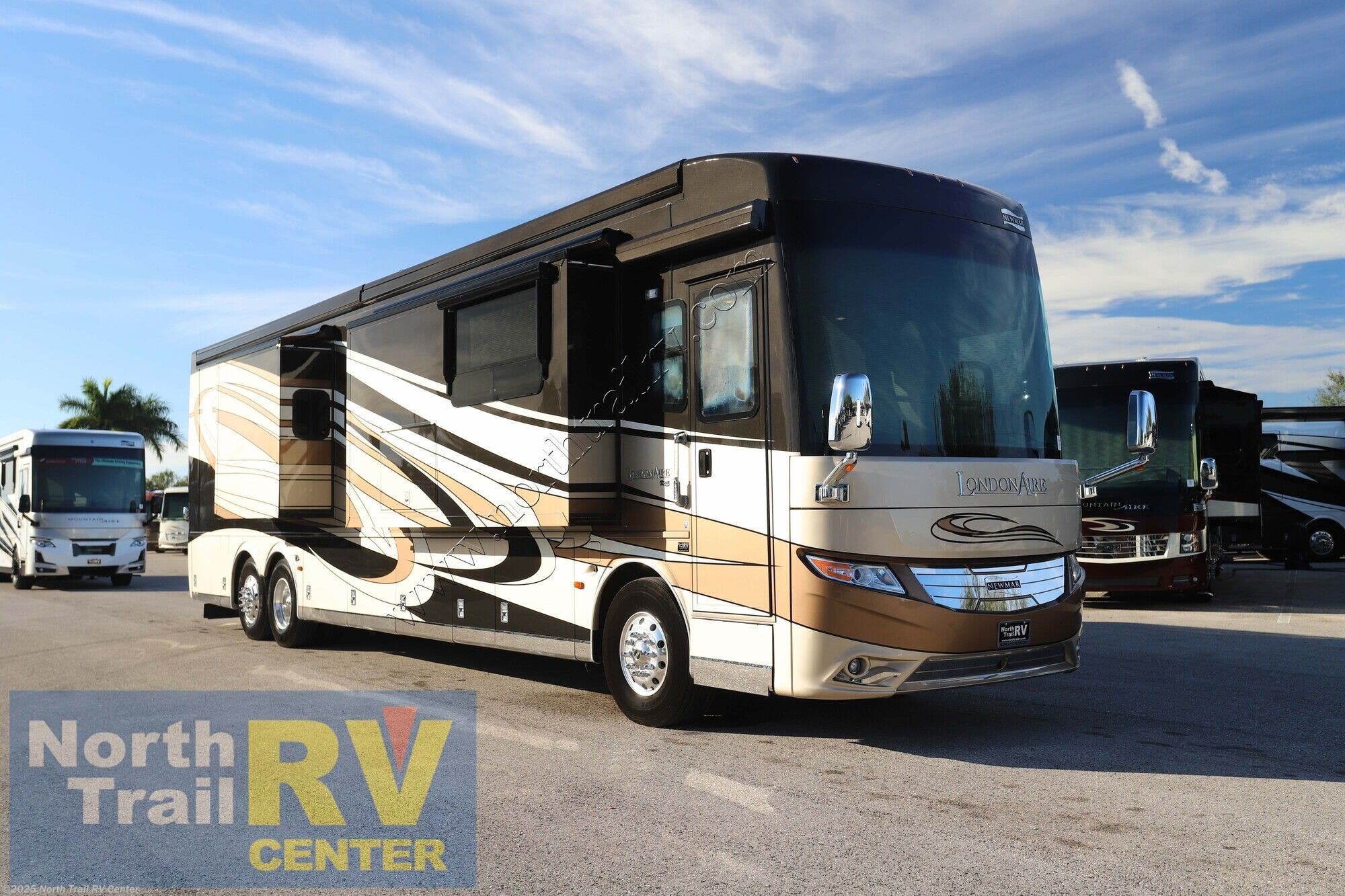 Used 2017 Newmar London Aire 4519 available in Fort Myers, Florida