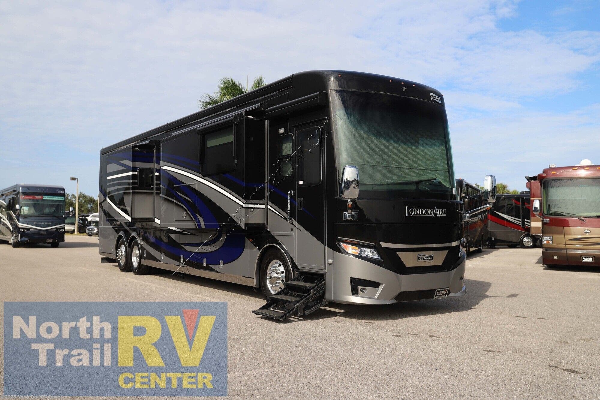 Used 2023 Newmar London Aire 4551 available in Fort Myers, Florida