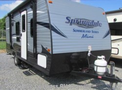 Used 2017 Keystone Springdale Summerland Mini 1800BH available in Louisville, Tennessee