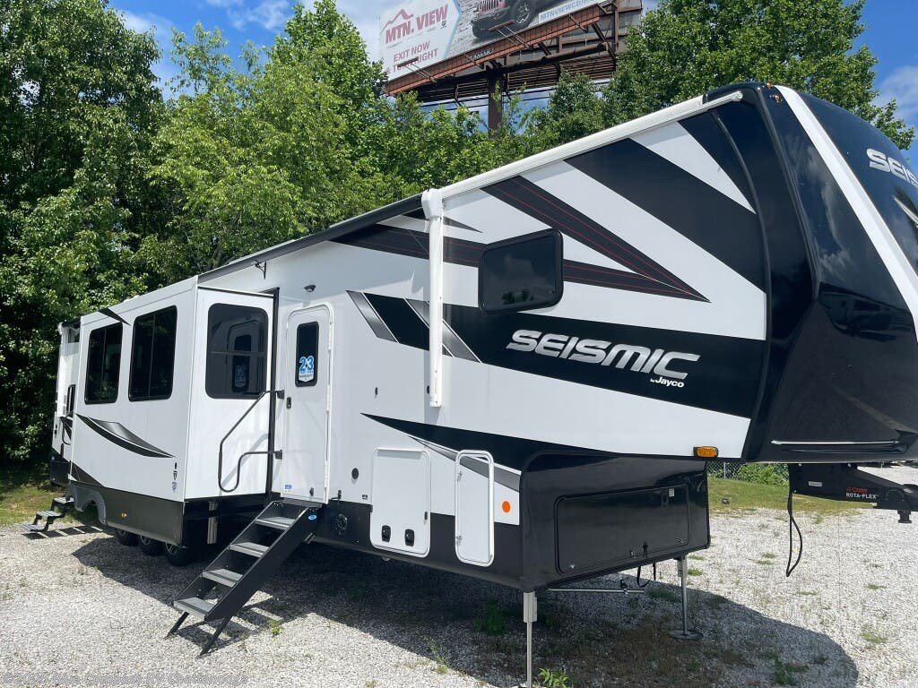 New 2025 Jayco Seismic 395 available in Ringgold, Georgia