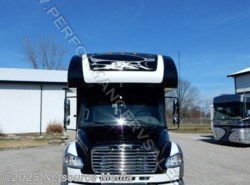 New 2021 Dynamax Corp DX3 37BH available in Thornville, Ohio