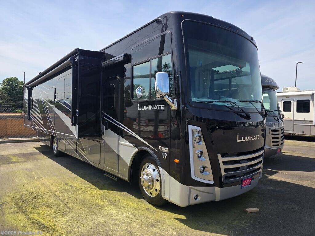 New 2025 Thor Motor Coach Luminate⢠CC35 available in Kent, Washington