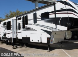 Used 2016 Dutchmen Voltage 3970 available in Houston, Texas