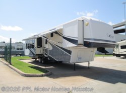 Used 2006 Carriage CW374 available in Houston, Texas