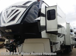 Used 2017 Dutchmen Voltage 3975 available in Houston, Texas
