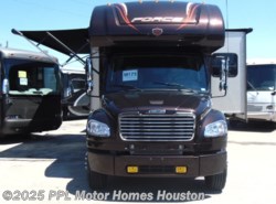 Used 2017 Dynamax Corp Force Hd 36FK available in Houston, Texas