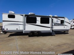 Used 2018 Highland Ridge Silverstar Limited 312BHS available in Houston, Texas