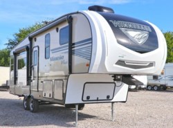 New 2019 Winnebago Minnie Plus available in Rockwall, Texas