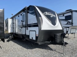 New 2022 Grand Design Imagine 3250BH available in Rockwall, Texas