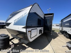 New 2025 CrossRoads Zinger 320FB available in Mesquite, Texas