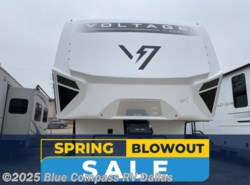 New 2025 Dutchmen Voltage V-Series 3500 available in Mesquite, Texas