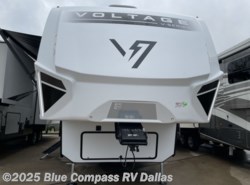 New 2025 Dutchmen Voltage V-Series 3600 available in Mesquite, Texas