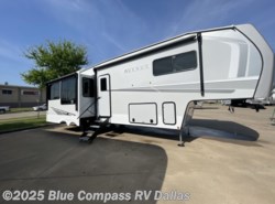 New 2025 Alliance RV Avenue 32RLS available in Mesquite, Texas