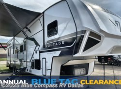 New 2025 Dutchmen Voltage V-Series 3800 available in Mesquite, Texas