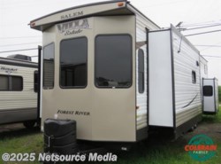 New 2018 Forest River Salem Villa 4092BFL available in , Ohio