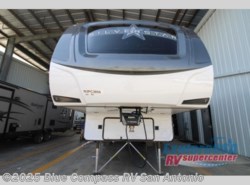 New 2022 Highland Ridge Silverstar XLT 354MBH available in San Antonio, Texas
