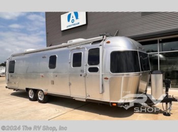 Used 2022 Airstream Classic 30RB Twin available in Baton Rouge, Louisiana