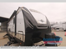 New 2018 Cruiser RV Radiance Ultra Lite 25RL available in Wills Point, Texas