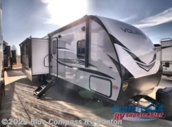 New 2020 CrossRoads Volante 33DB available in Wills Point, Texas