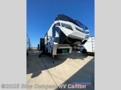 New 2022 Dutchmen Voltage 4225 available in Wills Point, Texas