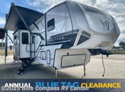 New 2025 Dutchmen Voltage V-Series 3850 available in Wills Point, Texas