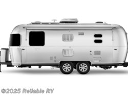 New 2022 Airstream Flying Cloud 30RB TWIN available in Springfield, Missouri