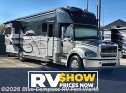 Used 2017 Dynamax Corp Dynaquest XL 37RB available in Fort Worth, Texas