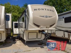New 2019 Keystone Montana 3121RL available in Wadsworth, Illinois