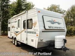 Used 2005 Fleetwood Wilderness 20F available in Milwaukie, Oregon