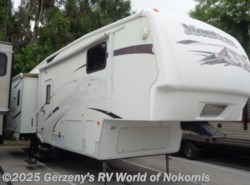 Used 2008 Keystone Montana 3075RL available in Nokomis, Florida