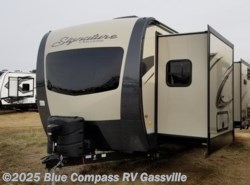 New 2019 Forest River Rockwood Signature Ultra Lite 8329SS available in Gassville, Arkansas
