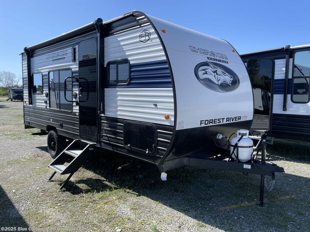 New 2025 Forest River Cherokee Wolf Pup 18RJBW available in Gassville, Arkansas