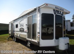 Used 2015 Forest River Salem Villa 353FLFB available in Baraboo, Wisconsin