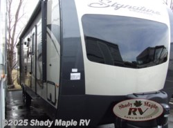 New 2019 Forest River Rockwood Signature Ultra Lite 8326BHS available in East Earl, Pennsylvania