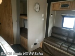 Used 2019 Coachmen Freedom Express Pilot 20BHS available in Puyallup, Washington