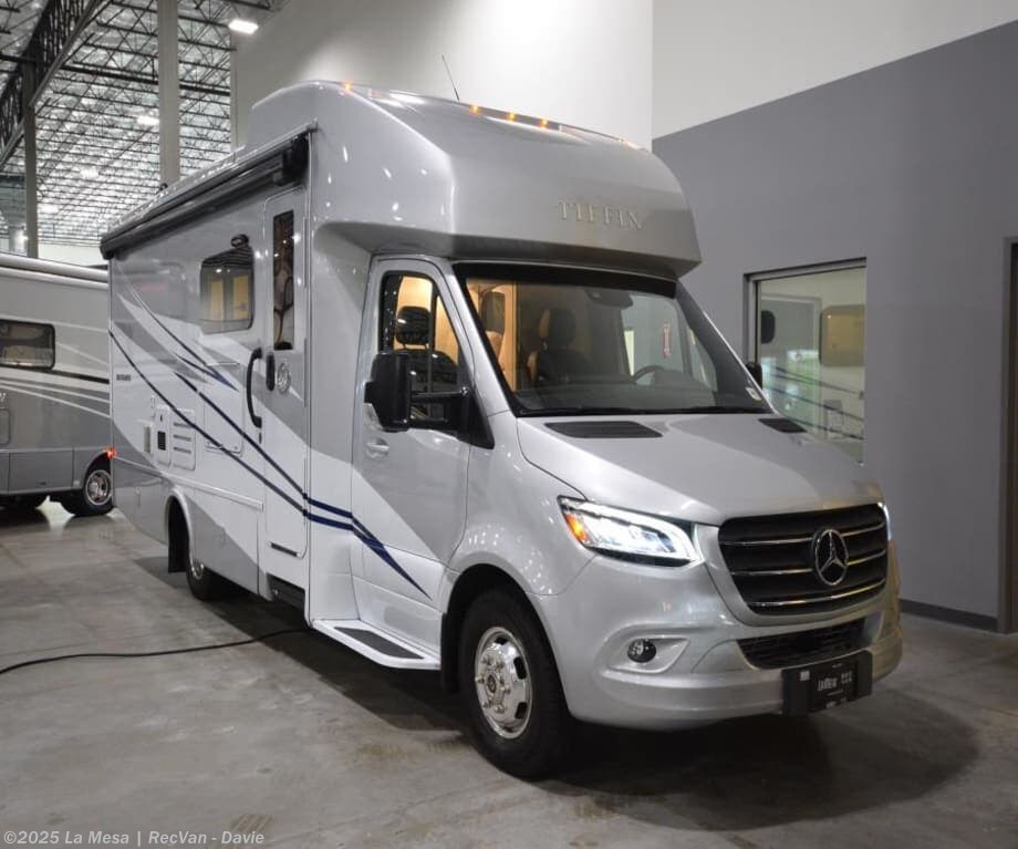 Used 2022 Tiffin Wayfarer 25RW available in Davie, Florida