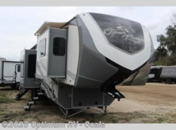 Used 2018 Highland Ridge Open Range 3X 387RBS available in Ocala, Florida