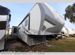 Used 2017 Highland Ridge Open Range Roamer RF371MBH available in Ocala, Florida