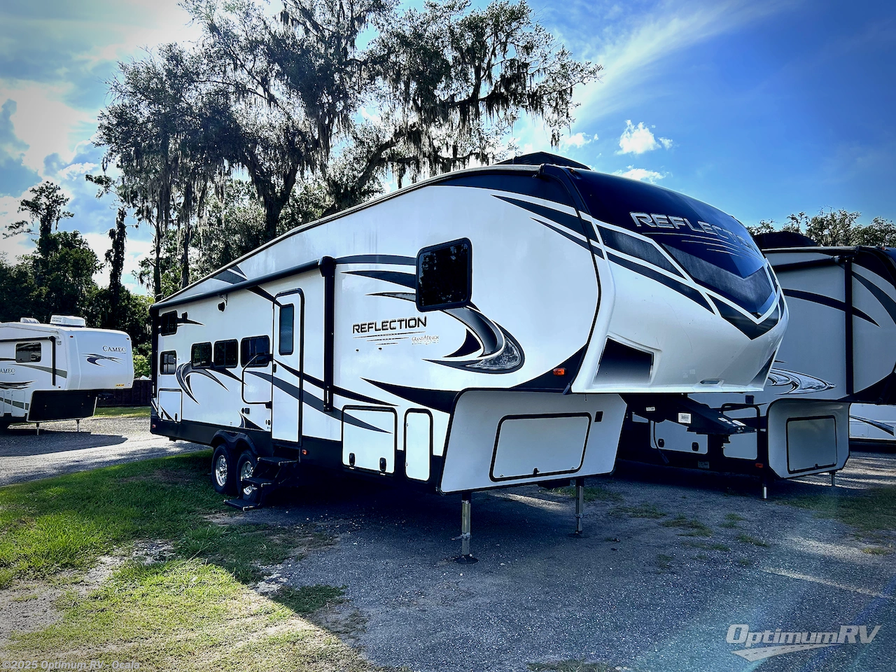 Used 2020 Grand Design Reflection 28BH available in Ocala, Florida