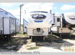 New 2019 Forest River Cherokee Arctic Wolf 305ML6 available in Seguin, Texas