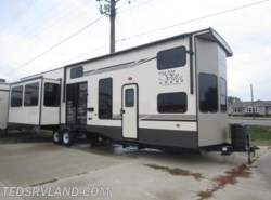 New 2018 Forest River Salem Villa 42DL available in Paynesville, Minnesota