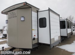 New 2019 Forest River Salem Villa 42QBQ available in Paynesville, Minnesota