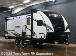 New 2018 CrossRoads Sunset Trail Super Lite 210FK available in Grand Rapids, Michigan