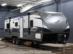 New 2019 CrossRoads Zinger ZR248RR available in Grand Rapids, Michigan